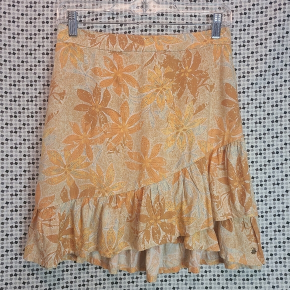 NWT Roxy ~ Face To Love Floral Mini Skirt Size Sm 🌼 - Picture 2 of 8